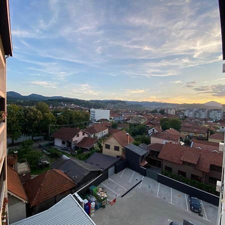 Cool Apartments With Free Parking Cacak Exterior photo