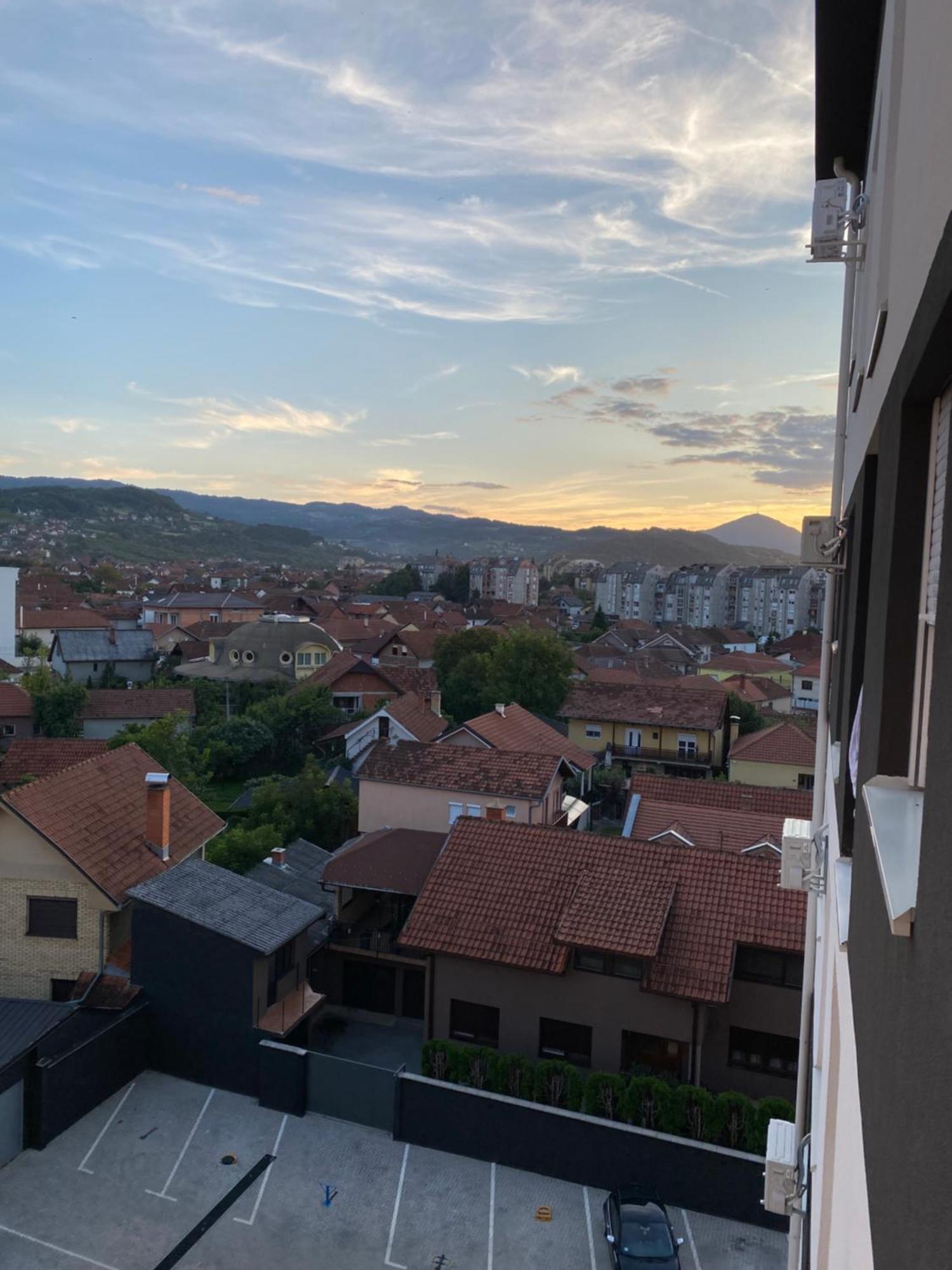 Cool Apartments With Free Parking Cacak Exterior photo
